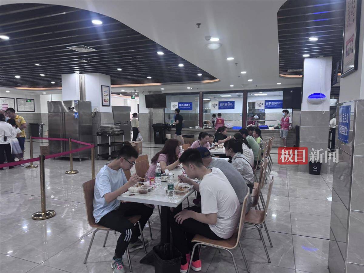 皇冠信用盘注册_荣昌五一成绩单：5天接待游客224万人次皇冠信用盘注册，卖出卤鹅29万只，政府食堂用掉2万余斤肉