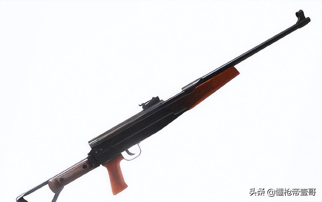 皇冠信用在线申请_俄军缴获中国81版气枪皇冠信用在线申请？还有百年汤姆逊冲锋枪、莫辛纳甘