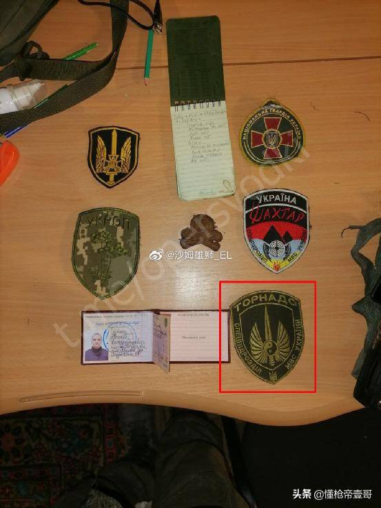 皇冠信用在线申请_俄军缴获中国81版气枪皇冠信用在线申请？还有百年汤姆逊冲锋枪、莫辛纳甘