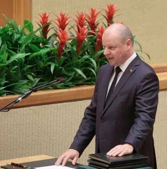 皇冠足球会员注册_这就是惹怒中国的后果！中方动手后皇冠足球会员注册，200条铁轨一夜之间被拆除