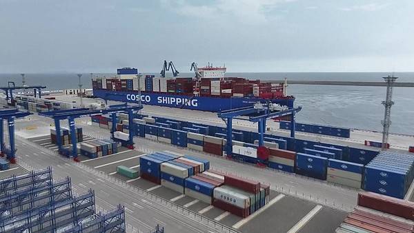 皇冠信用网出租_巴西部长：正与中国讨论建设从钱凯港到巴西的铁路