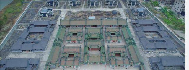 皇冠登1登2登3出租_网传耗资10亿潮汕豪宅“英之园”将强拆 公告：系非法建设