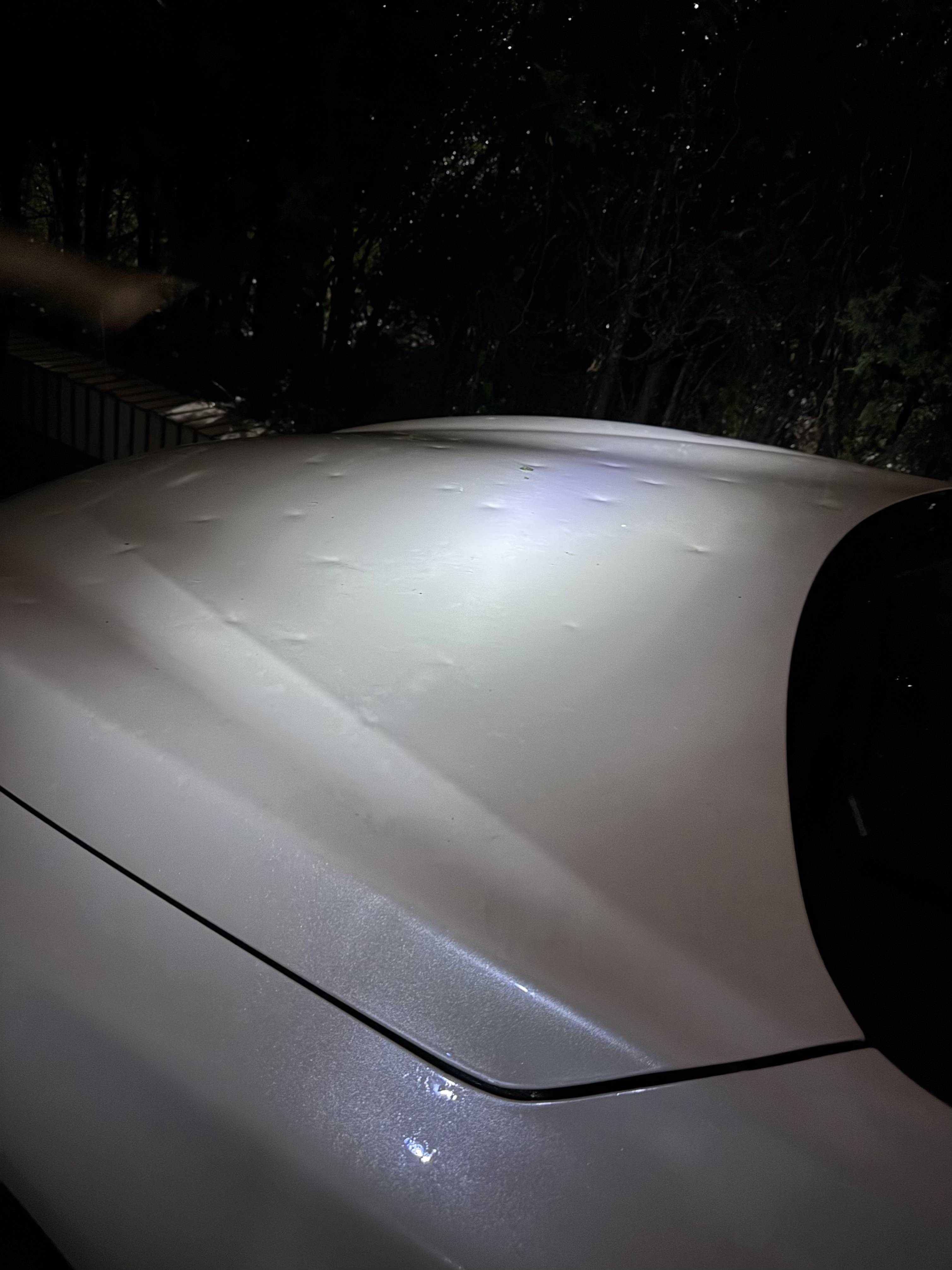 皇冠信用網在线开户_北京冰雹后车险理赔咨询火爆皇冠信用網在线开户，车险公司：车被砸后别磨叽，先报备