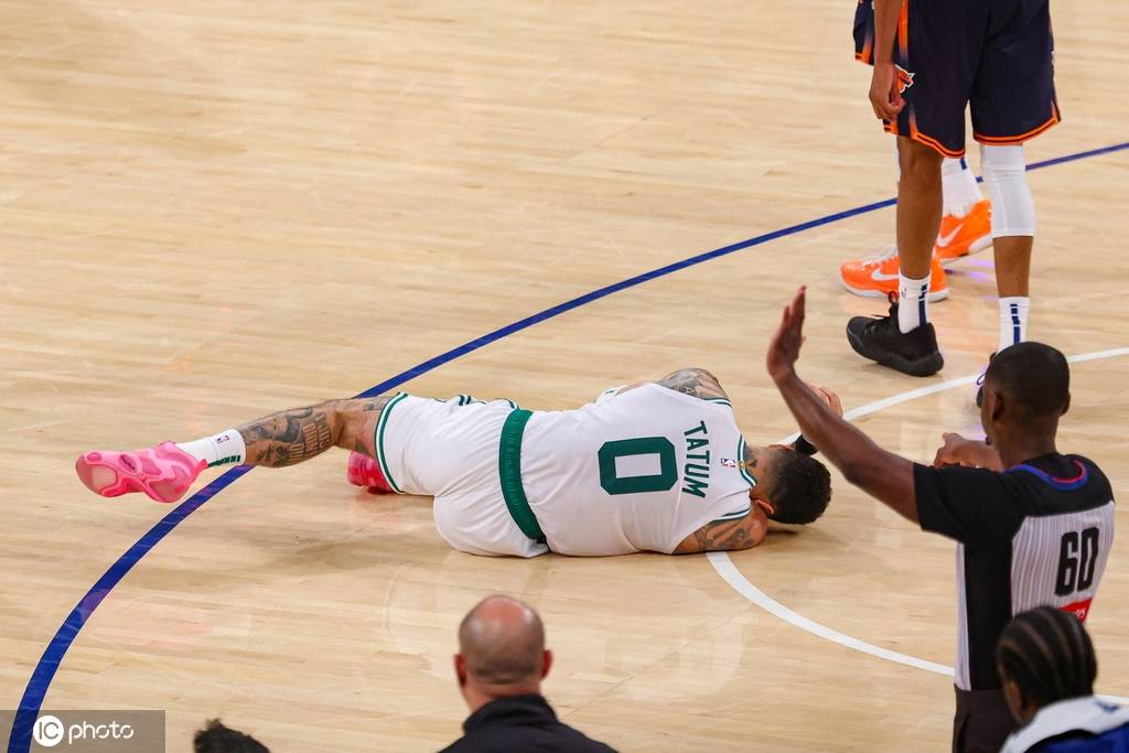 皇冠信用網出租_塔图姆确诊右脚跟腱断裂 已接受手术暂无复出时间表