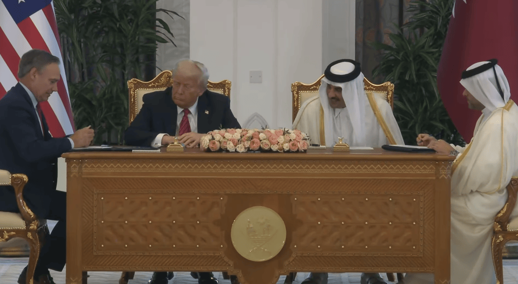 皇冠信用網如何开户_特朗普“嘴瓢”引发虚惊一场：160架波音客机怎么值2000亿美元