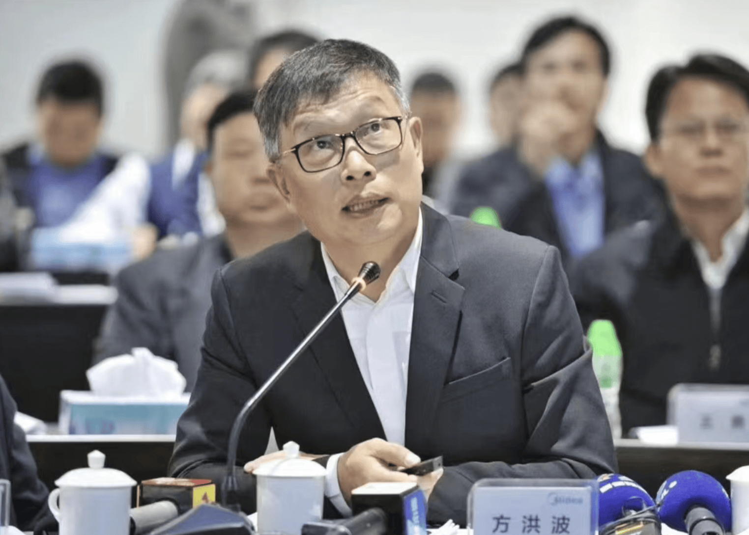 皇冠信用网平台出租_美的方洪波：我从来不加班皇冠信用网平台出租， 95%以上的加班都是形式主义