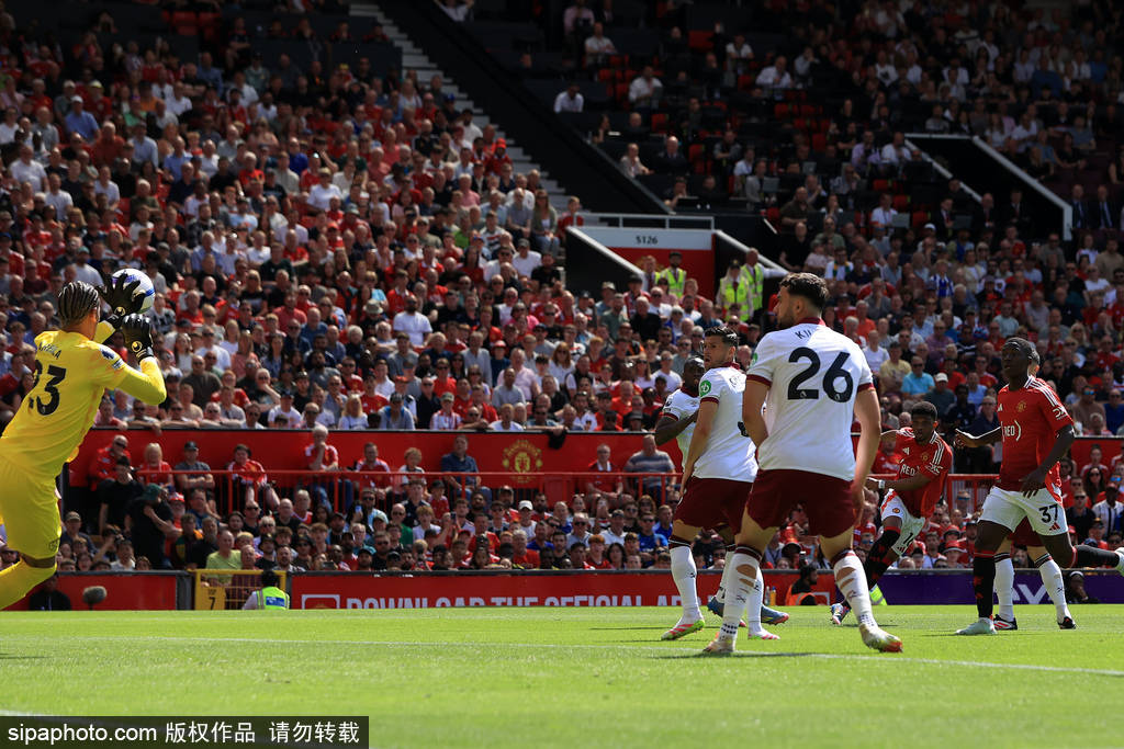 怎么开皇冠信用_曼联2-0维拉收官！迪亚洛一球定江山怎么开皇冠信用，裁判“盲僧”操作葬送维拉欧冠梦？