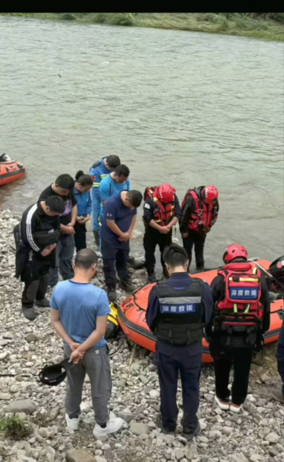 皇冠信用平台出租出售_女救援队员划桨板时为救落水儿子遇难皇冠信用平台出租出售，队友：被暗河漩涡吸走，本职工作是教师