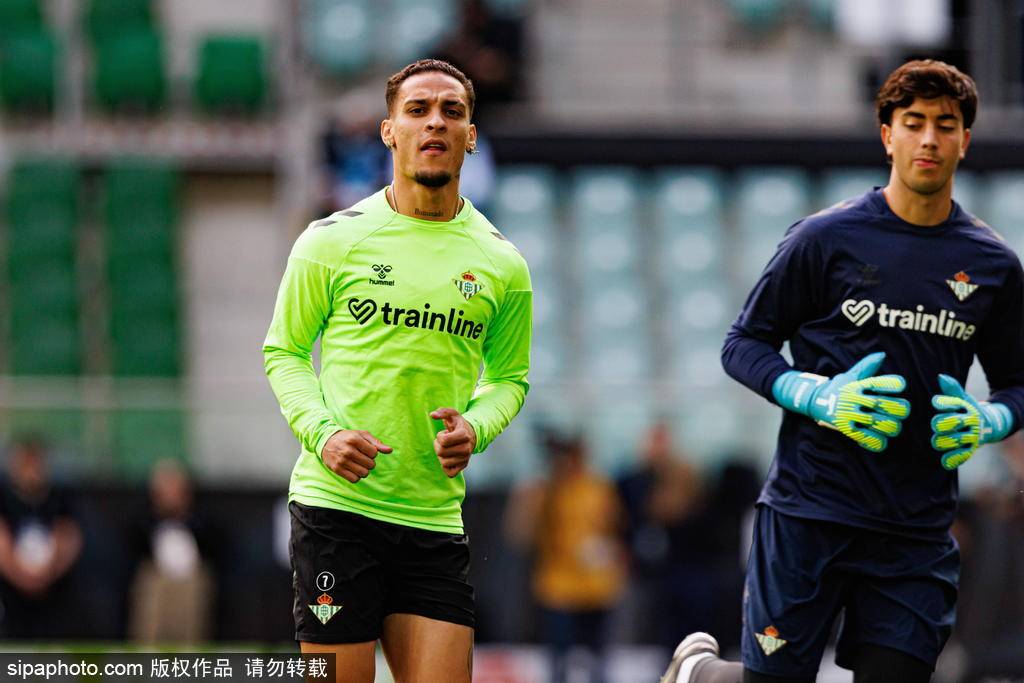 怎么开皇冠信用网_观战台：巴黎火拼国米争欧冠冠军 切尔西冲击欧战全满贯