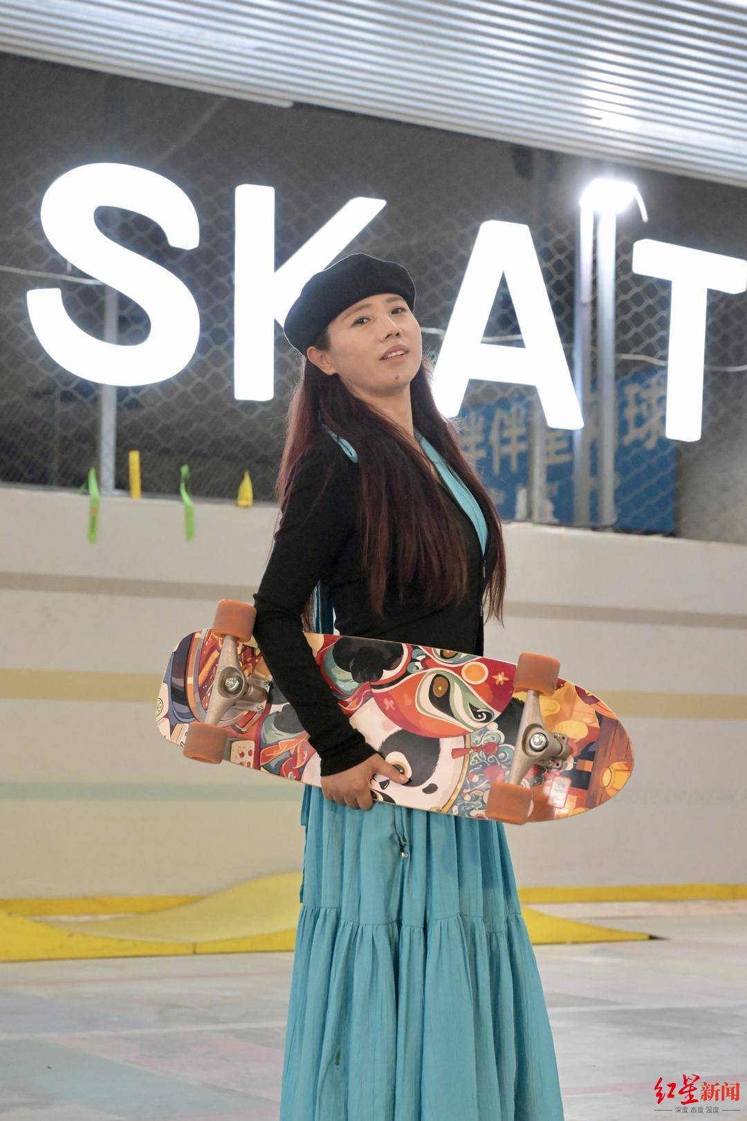 信用网皇冠申请注册_50岁刘阿姨在成都逆风翻盘：从多次病危信用网皇冠申请注册，到滑板“少女”