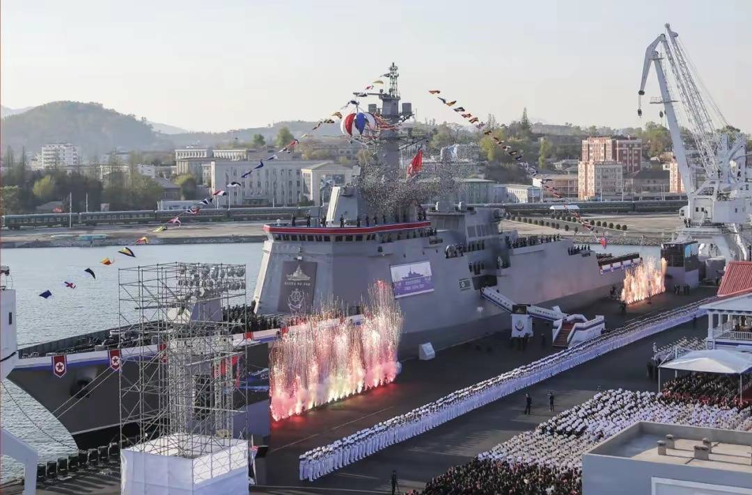 皇冠会员如何申请_朝鲜5千吨驱逐舰出现重大事故！朝鲜领导人当场下令皇冠会员如何申请，立刻彻查！