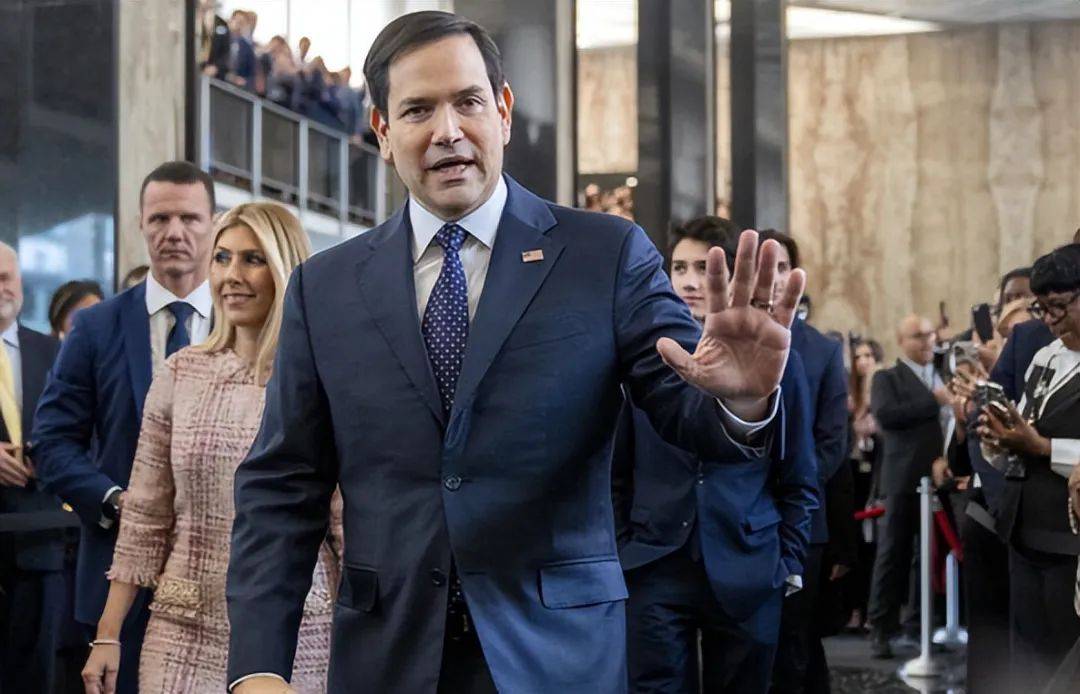 皇冠信用网开户_白宫内讧！特朗普30分钟变局皇冠信用网开户，中国政策制定者如秋叶般被扫地出门！