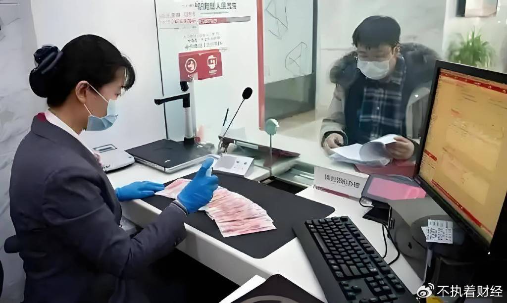 皇冠登1登2登3出租_6月1号开始皇冠登1登2登3出租，银行有10万以上存款的，要做好三手准备