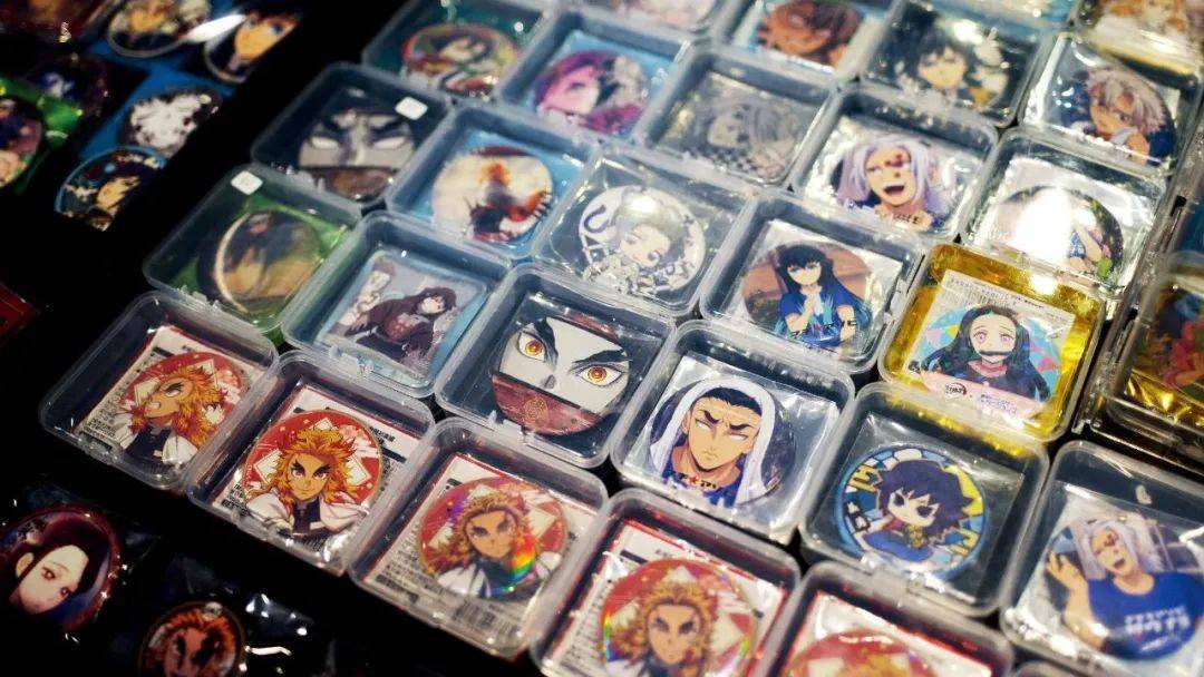 皇冠信用网登3代理_炒股不如“炒谷”？一块“吧唧”被炒到7万元皇冠信用网登3代理，谁在为谷子经济买单？