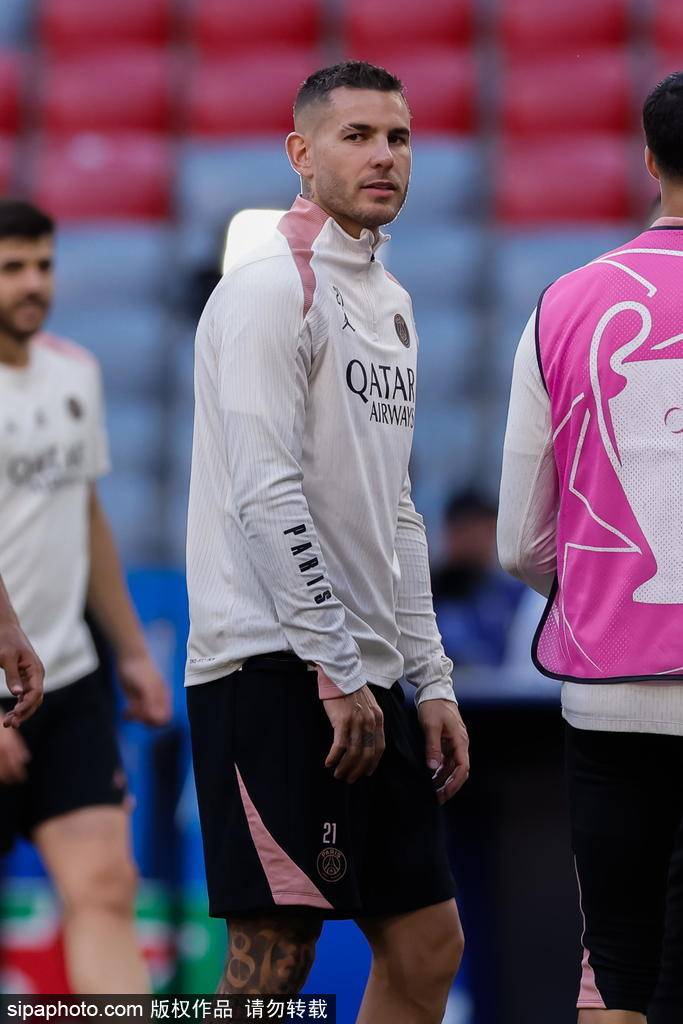 皇冠信用网代理_2025世俱杯分组引爆全球！皇马、曼城、拜仁齐聚皇冠信用网代理，梅西领衔迈阿密国际冲冠！