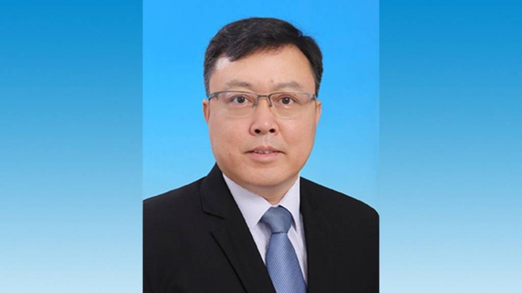 皇冠信用网代理_海南省政府副秘书长张华伟履新儋州市委常委、副市长