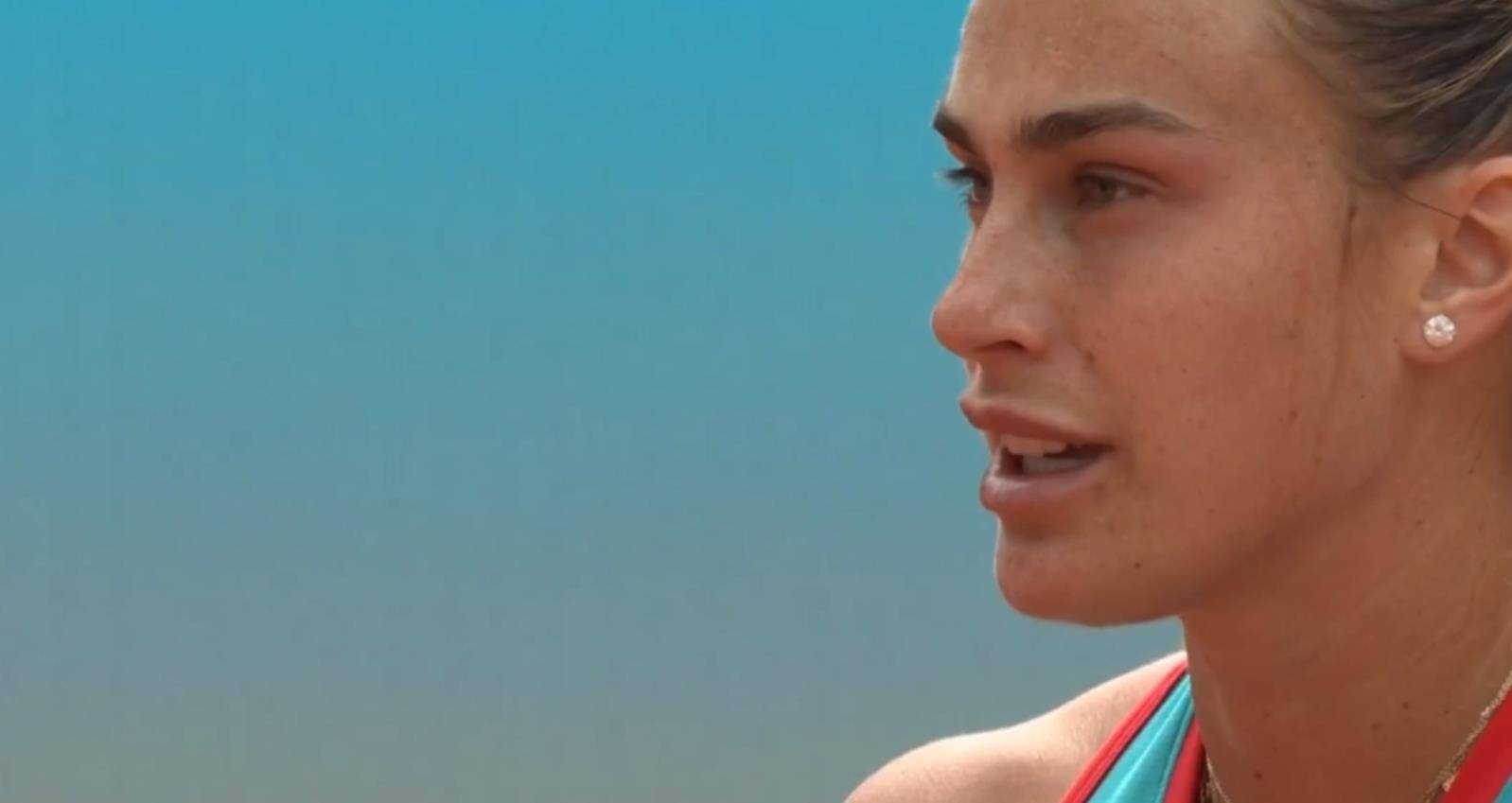 皇冠信用网怎么申请_郑钦文又要“翻山填海”皇冠信用网怎么申请，法网将再战萨巴伦卡，此前战绩1胜6负