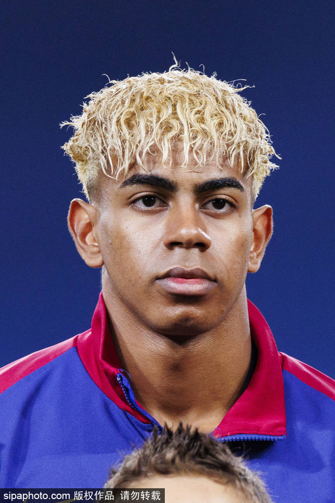 小保加足球_特巴斯警告巴萨：6200万欧元买尼科·威廉姆斯？先卖人再说话小保加足球！