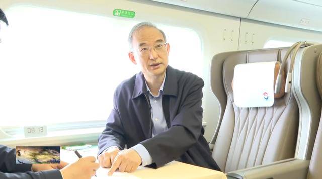 世俱杯足球_吉林省委书记乘高铁前往延吉市途中世俱杯足球，专题研究这一工作