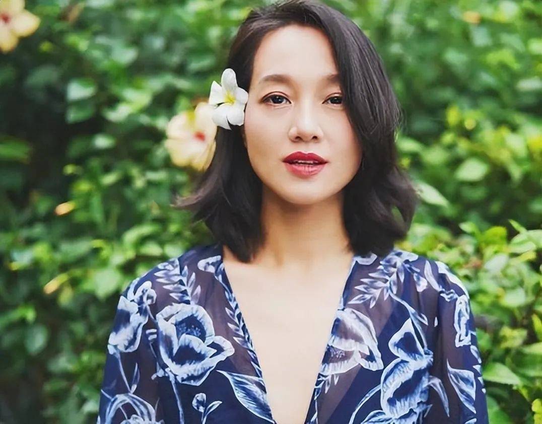 法甲联赛_主持人朱丹辟谣让女儿留级照顾弟弟法甲联赛，为争议言论道歉：孩子们接受的是混龄教育，感恩每一条批评