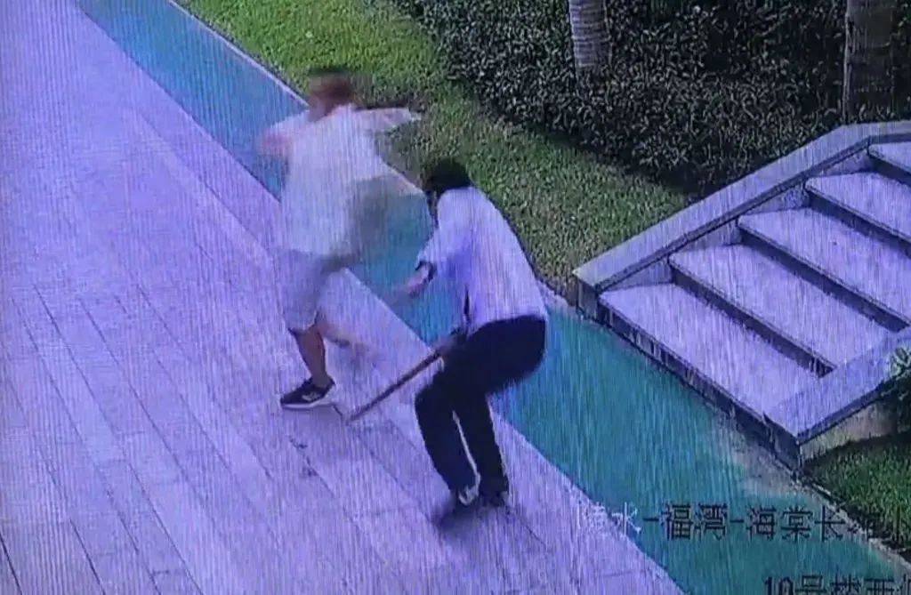 中超足球_“60岁举报人遭蒙面殴打两回”中超足球，又有新进展