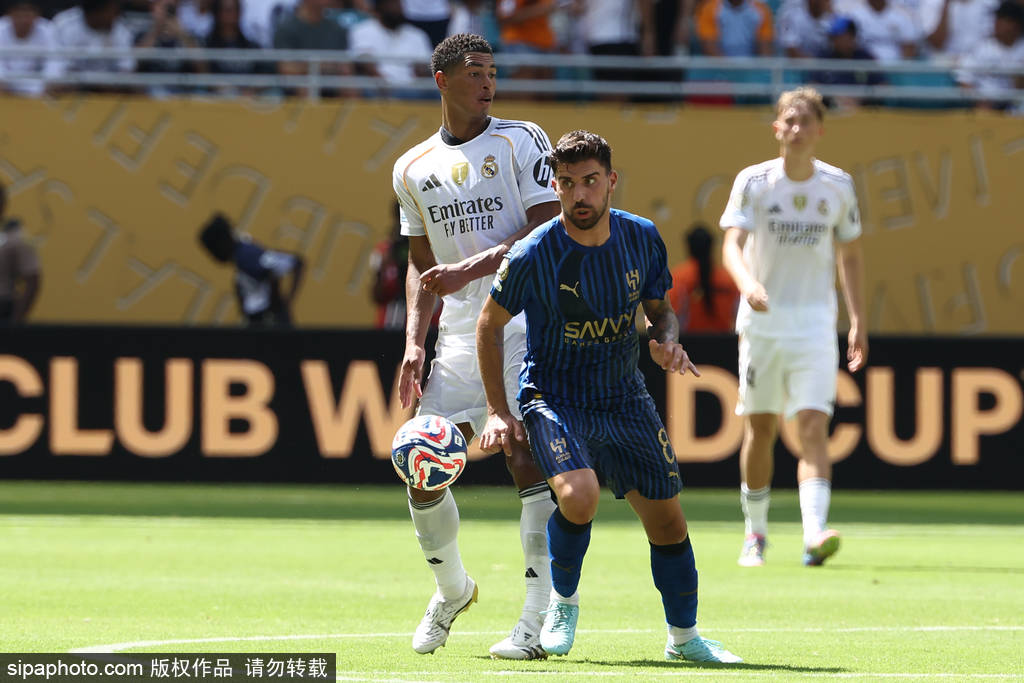 博塔福格RJ足球_世俱杯-巴尔韦德失点贡萨洛破门 阿隆索执教皇马首秀1-1新月