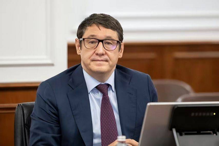 洛杉矶v法林明高RJ_不许石油过境洛杉矶v法林明高RJ，中俄出现重大分歧？关键时刻，一架中方专机离开北京