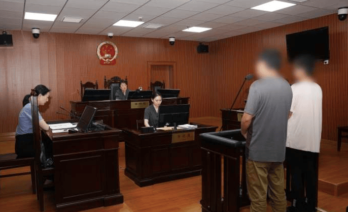 皇冠信用盘结算日_邀请好友到自家小院坐坐皇冠信用盘结算日，男子竟掏出这种东西招待！法院判决