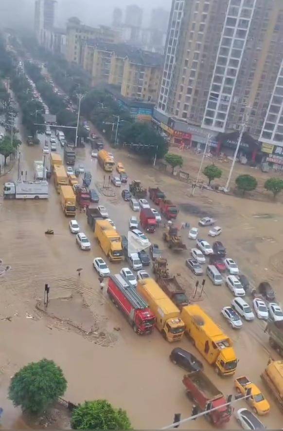 巴拿马 v 洪都拉斯_贵州榕江再遭洪峰全城撤离：救援人员奔走逆行高呼“赶紧撤离”