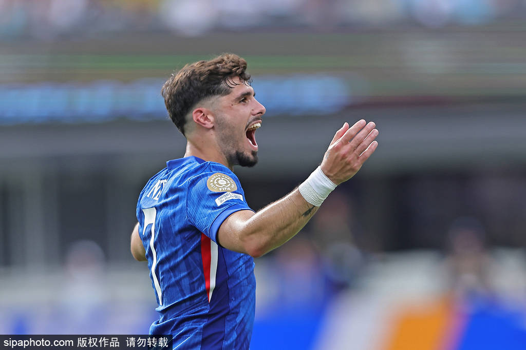 彭美拉斯SP v 博塔福格RJ_比赛中断2小时彭美拉斯SP v 博塔福格RJ！世俱杯-切尔西加时连入3球4-1十人本菲卡