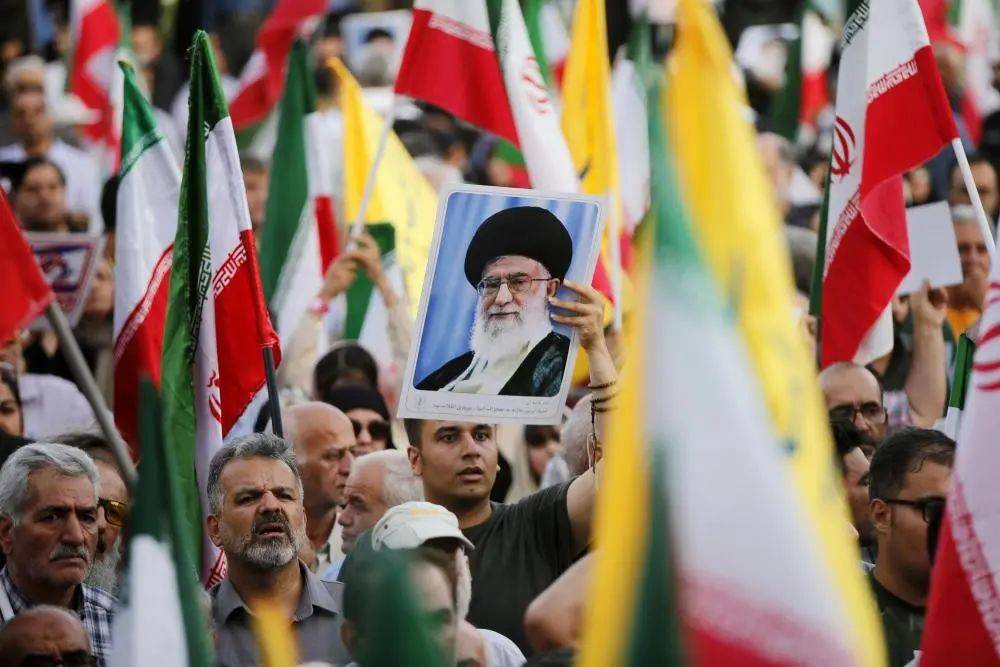 足球甲組聯賽_卡塔尔外交部披露足球甲組聯賽，伊朗导弹来袭后接到特朗普电话，称以方愿意停火，请卡塔尔“劝和”伊朗