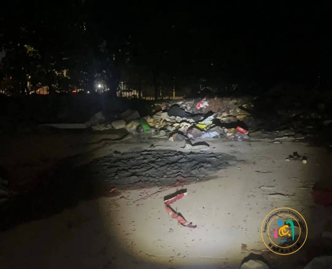 广岛三箭 v 名古屋鲸鱼_福州一小区发生火灾广岛三箭 v 名古屋鲸鱼，现场火势较大、浓烟滚滚！