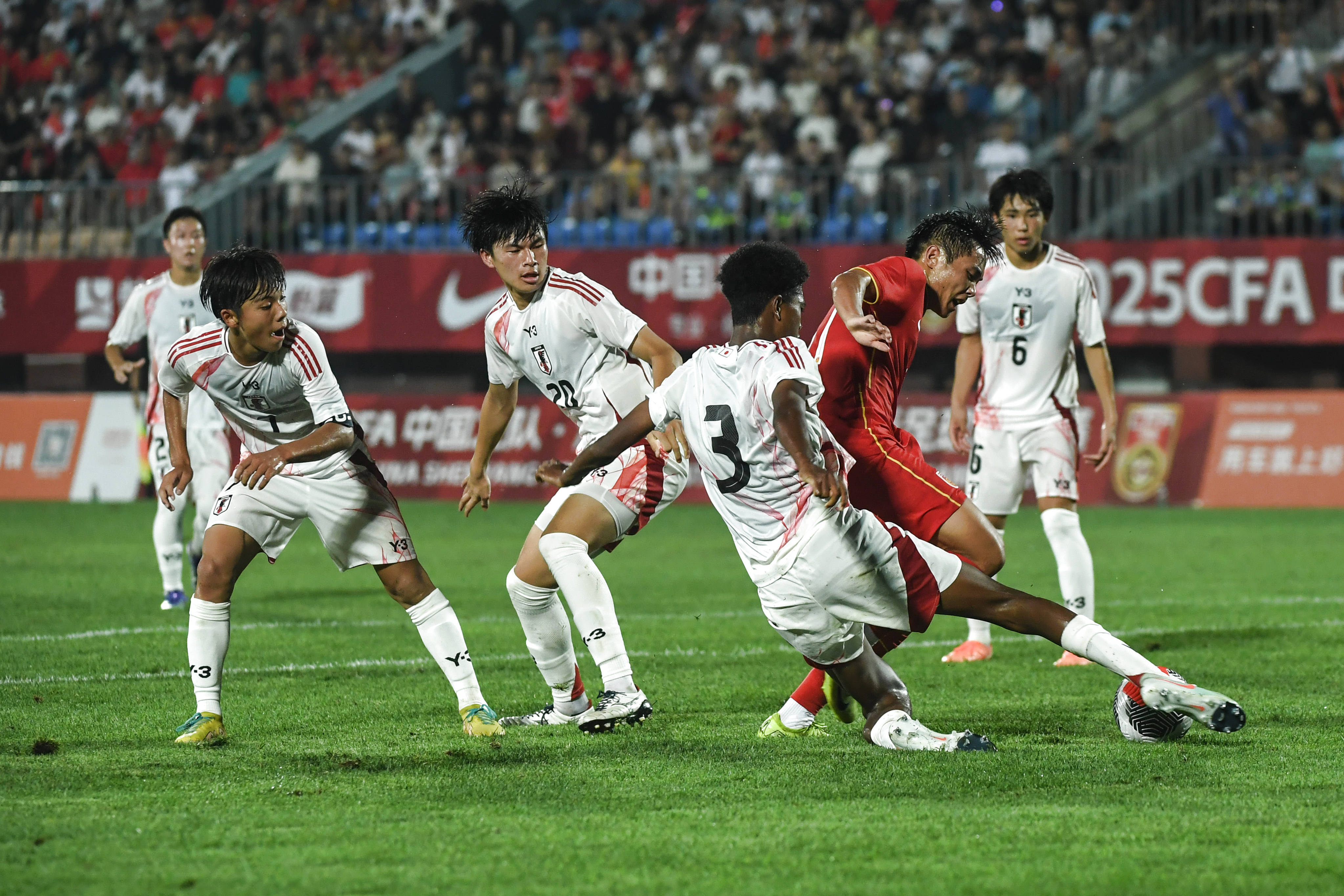 萨尔格里斯VS咸仑斯巴坦_沈阳国际足球锦标赛：中国U16队平日本U16队