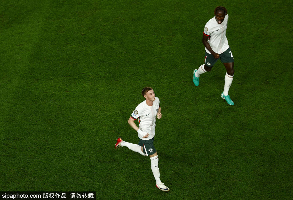 佛罗里亚纳VS西哈弗福德_世俱杯-古斯托造乌龙绝杀 切尔西2-1帕尔梅拉斯进半决赛