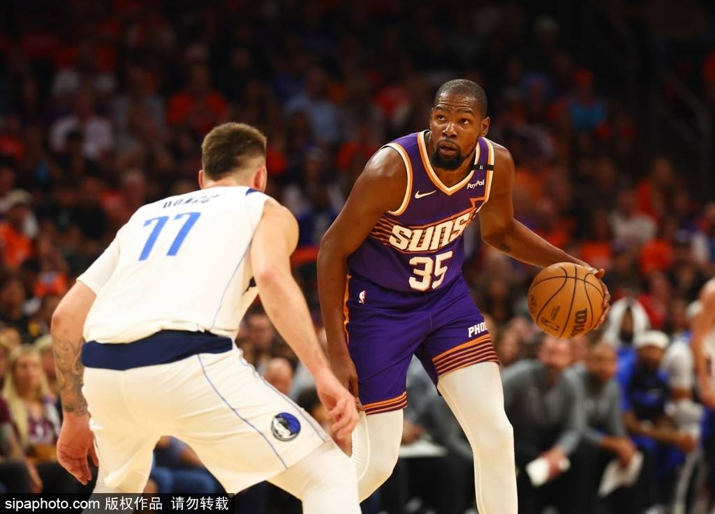 帕德博恩VS荷尔斯泰因_布拉德利·比尔告别太阳：新时代的重建与自由市场的竞逐