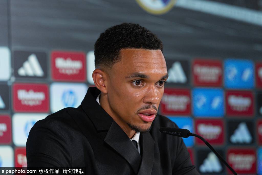 比勒菲尔德VS杜塞尔多夫_皇马用巴尔韦德保护阿诺德比勒菲尔德VS杜塞尔多夫，对阵巴黎圣日耳曼能否奏效？