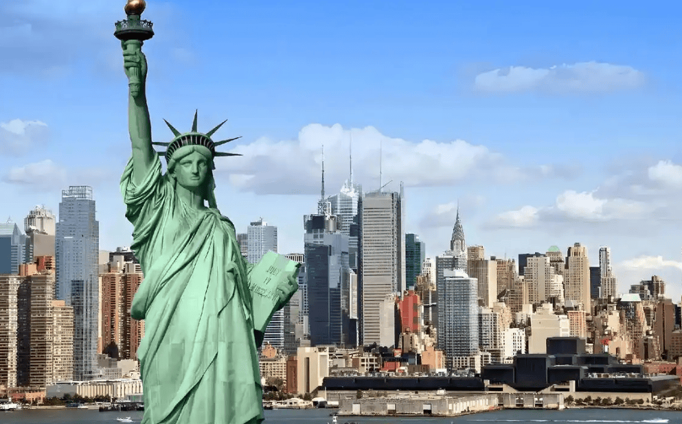 基马诺克VS利云斯顿_特朗普对中国说话算话基马诺克VS利云斯顿，8艘满载巨轮直奔中国，中美形势已逆转