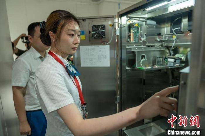 皇冠会员注册_探秘成都地铁停运后4小时：为何难以24小时运营