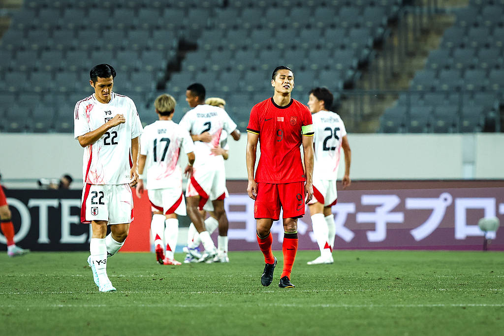 世界杯赛程_东亚杯-张玉宁失单刀 国足0-2不敌日本遭两连败