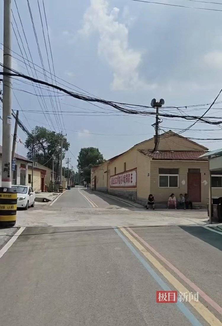 世界球会冠军_山西大爷写《我的母亲》火爆全网世界球会冠军，村民：他当过兵，所写内容都是实情