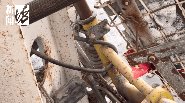 皇冠信用網代理申请_上海一小区车位被长年霸占！居民窝火皇冠信用網代理申请，物业却不敢动……危险！