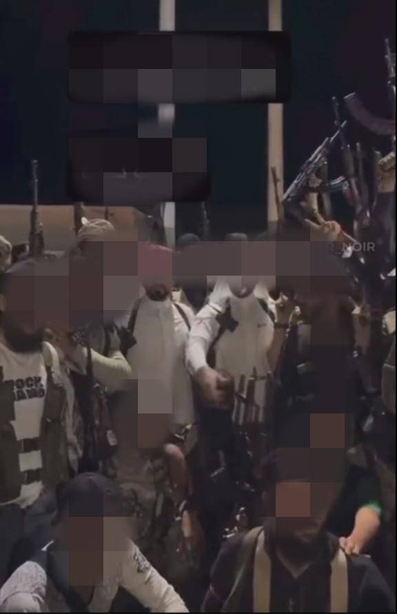 皇冠信用网开号_大战再起！5万大军不服皇冠信用网开号，冒着以色列空军大轰炸，猛攻叙利亚南部