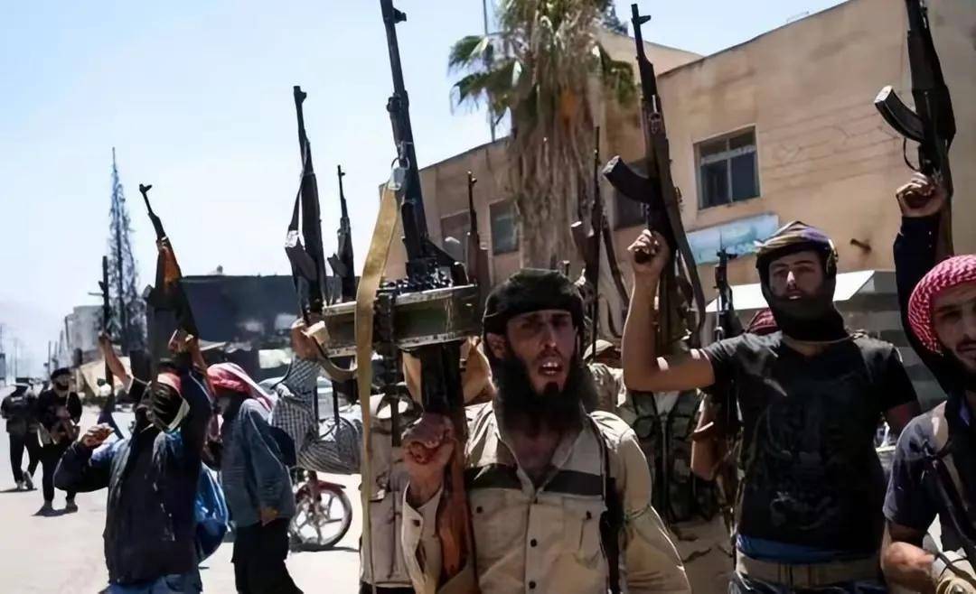 皇冠信用网在线注册_第二轮攻势打响皇冠信用网在线注册，阿拉伯盟军加入战局，中方立场坚决，重申叙利亚主权完整