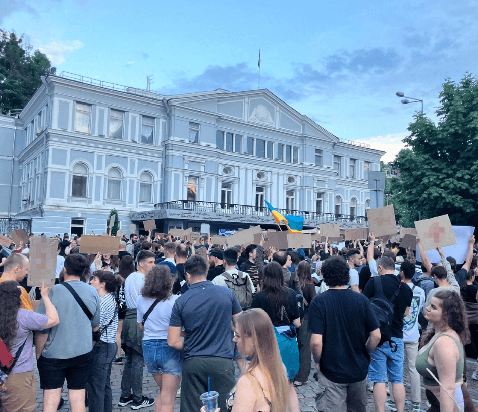 皇冠信用网在哪里开通_外媒：自俄乌冲突爆发以来皇冠信用网在哪里开通，乌克兰首次爆发大规模反政府抗议活动