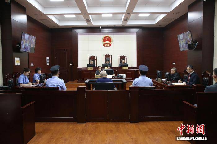 皇冠信用网代理出租_安徽省铜陵市政协原党组副书记、副主席徐强一审获刑十年六个月