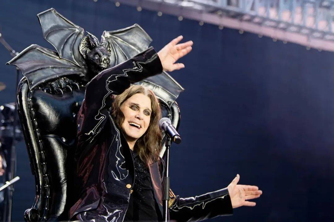 皇冠代理登1租用_“活传奇”去世皇冠代理登1租用！17天前还在开演唱会……