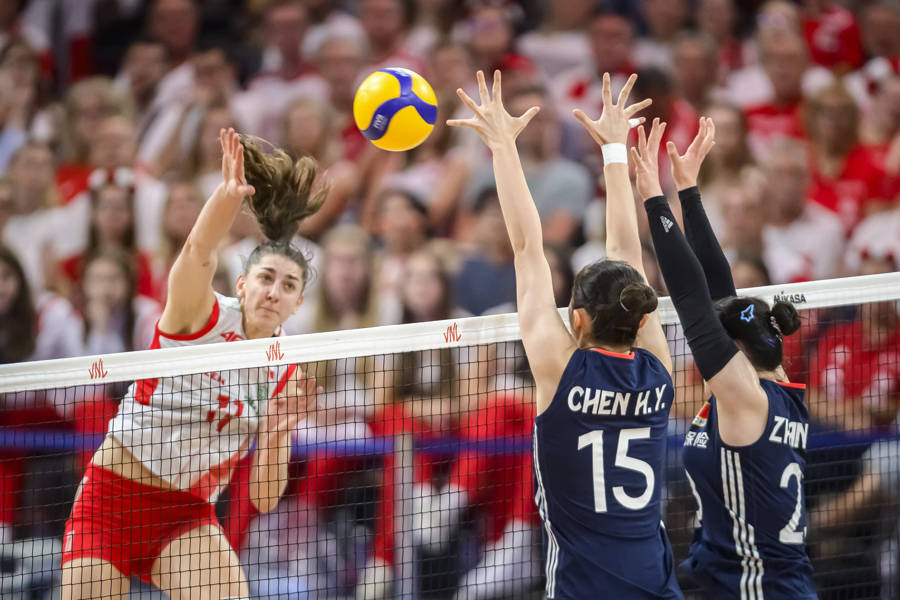 皇冠皇冠信用网平台_世界联赛总决赛惜败波兰无缘四强皇冠皇冠信用网平台，年轻的中国女排在成长路上“交学费”