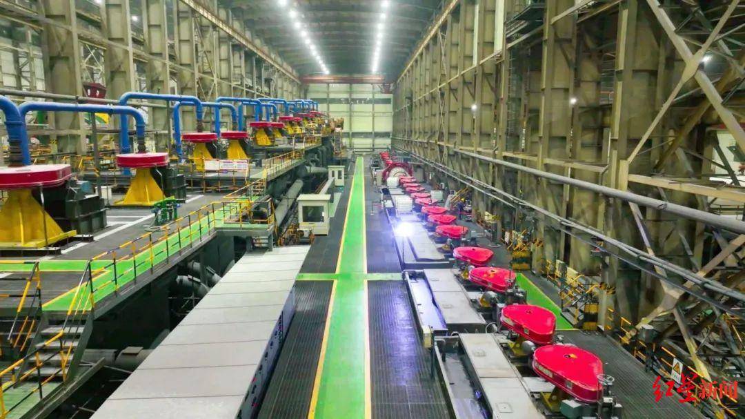 皇冠信用網代理_6名大学生在内蒙古企业参观学习中意外坠落溺亡 涉事矿业公司2月官文显示曾更换浮选车间格栅板