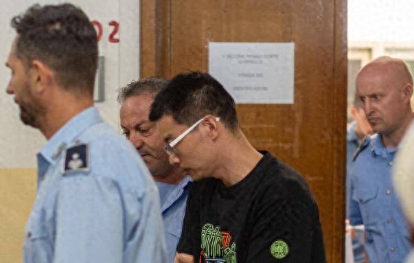 意大利甲组联赛_孟晚舟事件再现？美国在意大利拘捕中企高管意大利甲组联赛，中方反制以牙还牙，让美破防