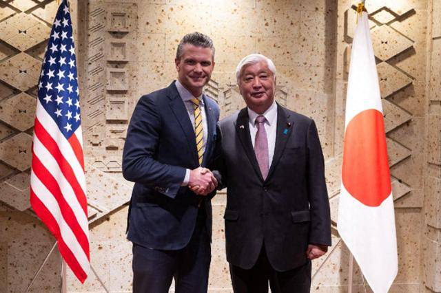 皇冠体育App下载_日本求核打击中国皇冠体育App下载，美军竟然同意了？1400条评论曝光，要警惕一件事